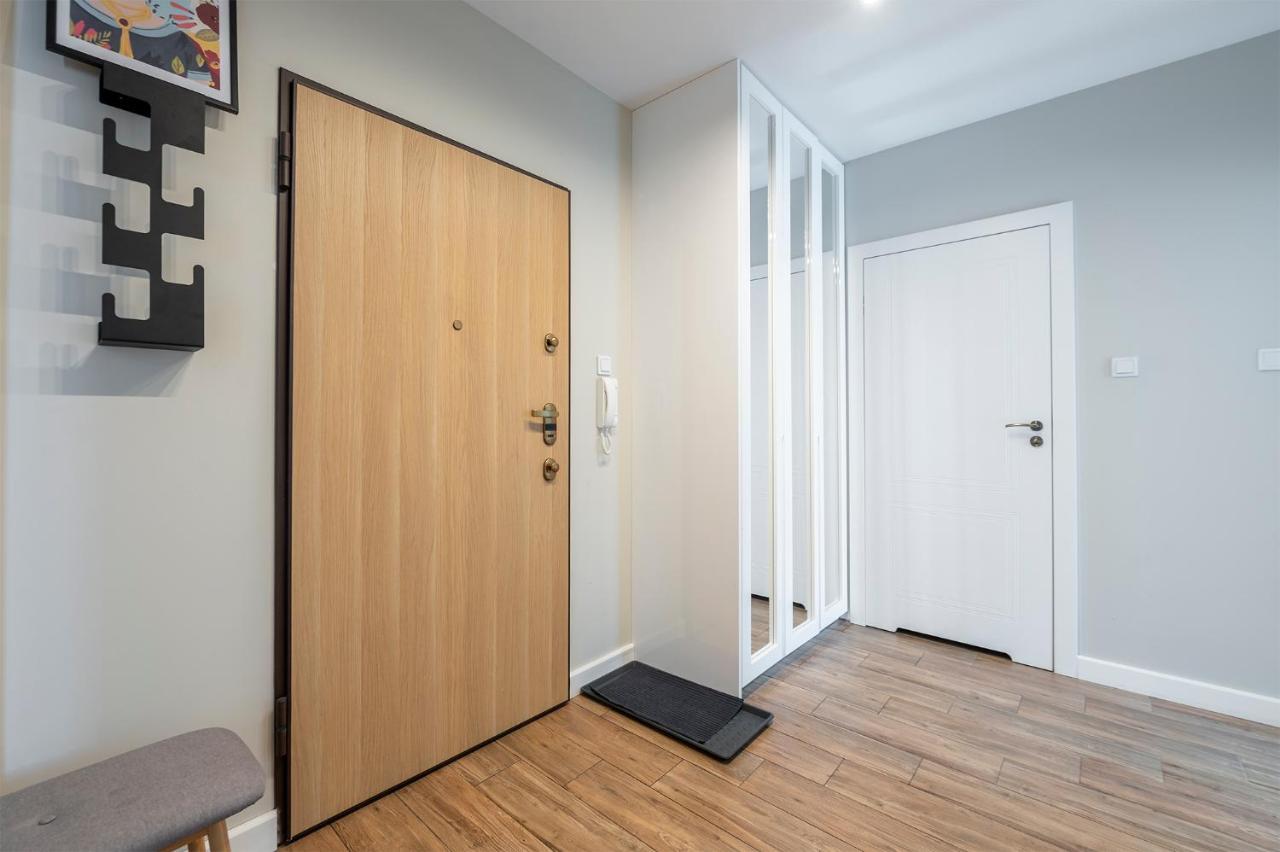 Luxury In City -7- Bright-Secured-Freeparking Lodz  Exterior photo